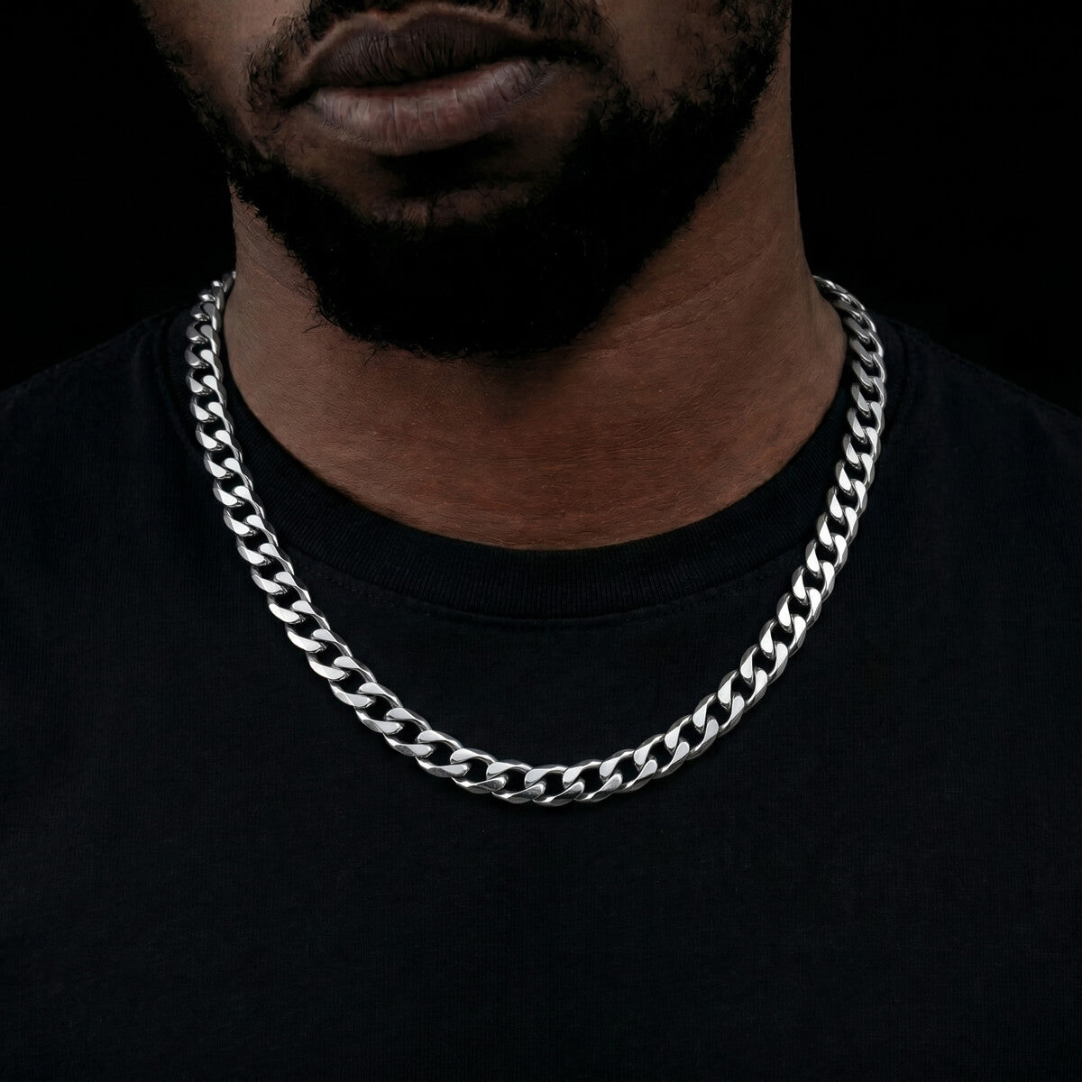 man wearing 6mm silver stainless steel classic Cuban chain necklace