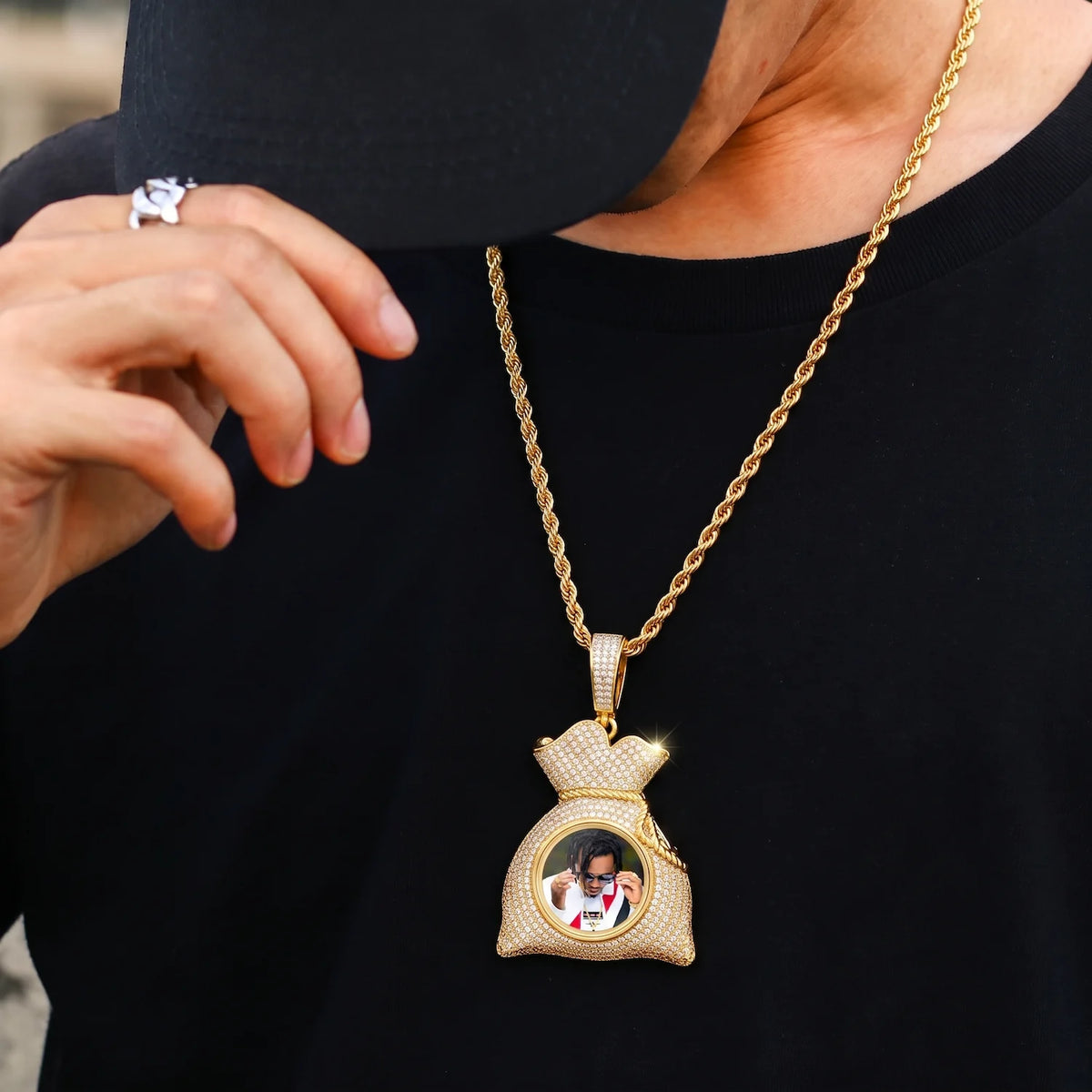 Custom Iced Out Chain With Picture Money Bag Pendant