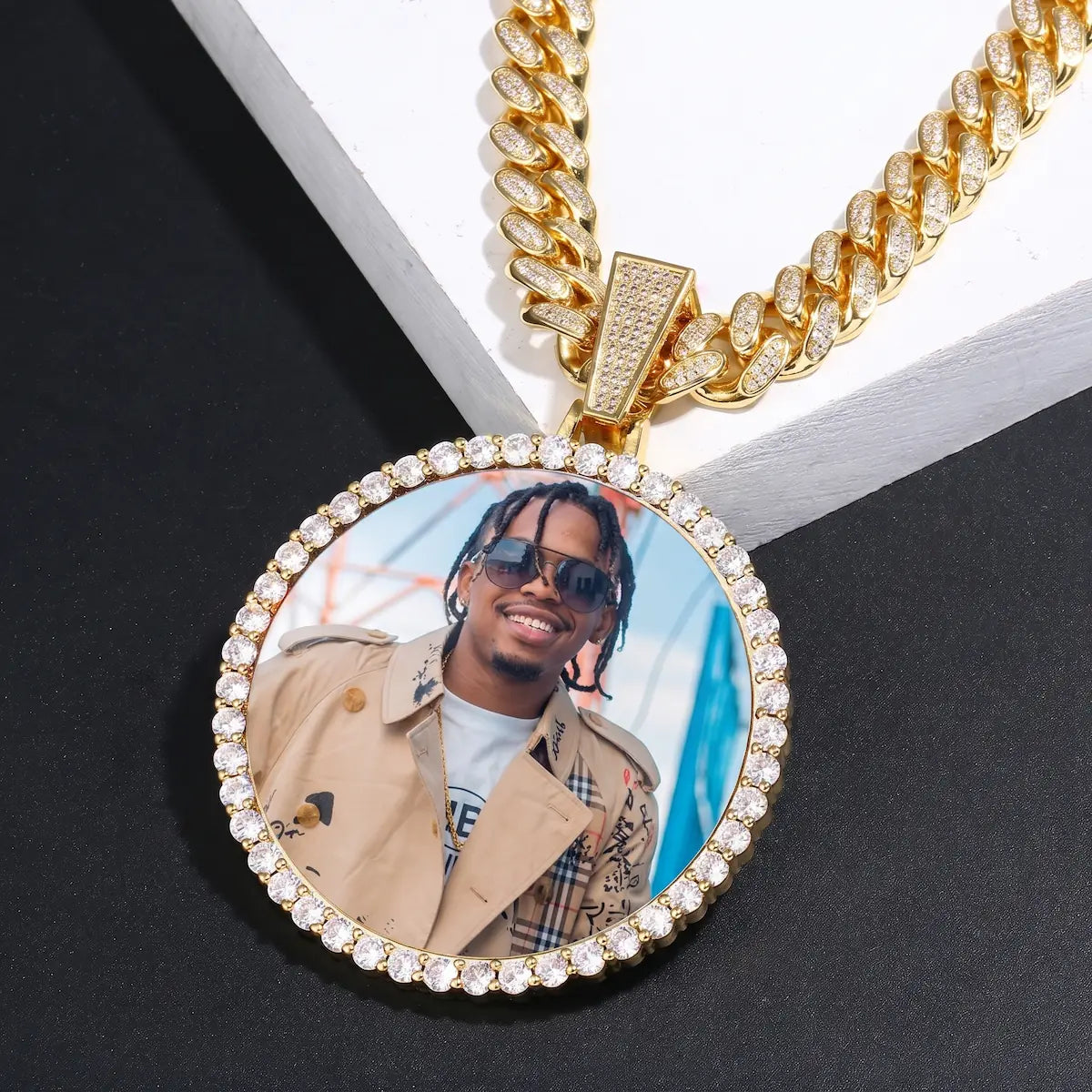 18K Gold Plated Custom Circle Chain with picture